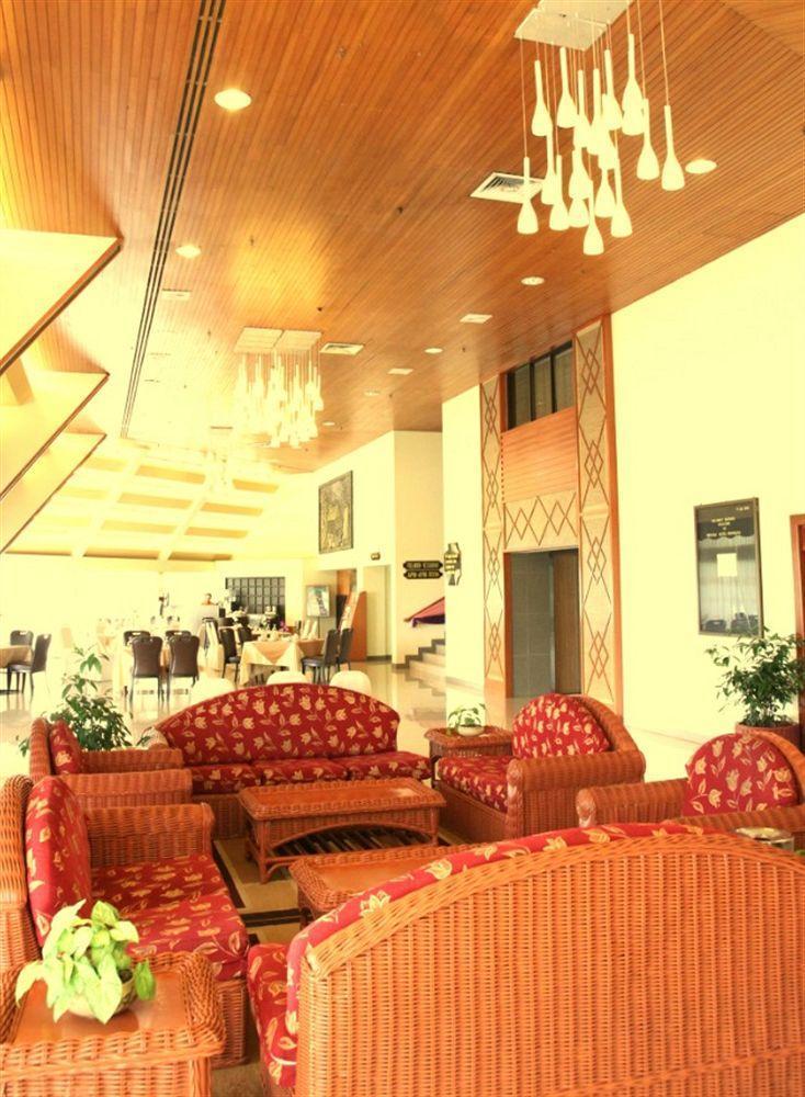 OYO 89693 Perkasa Hotel Keningau Near Hospital Keningau Bagian luar foto