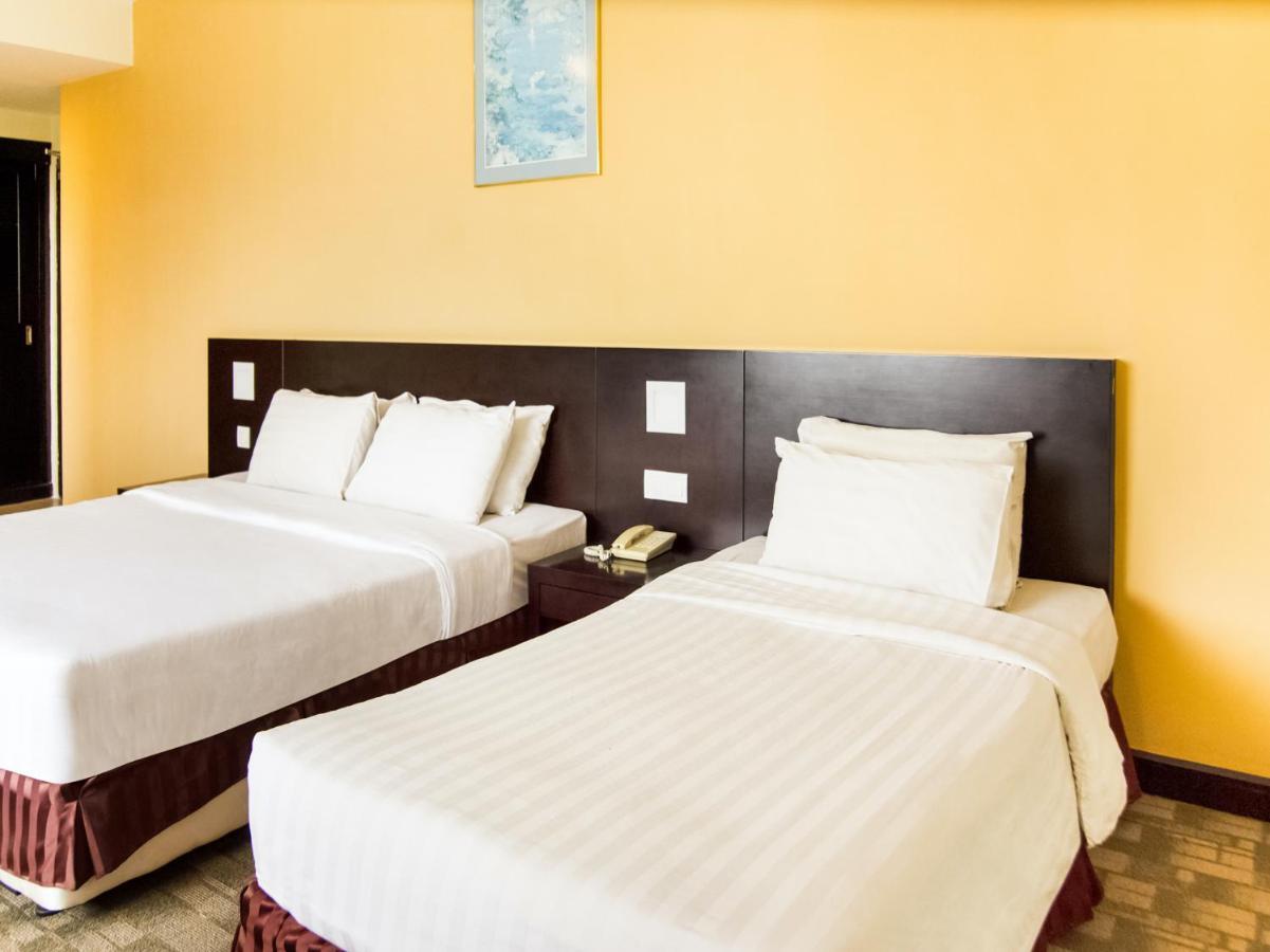 OYO 89693 Perkasa Hotel Keningau Near Hospital Keningau Bagian luar foto