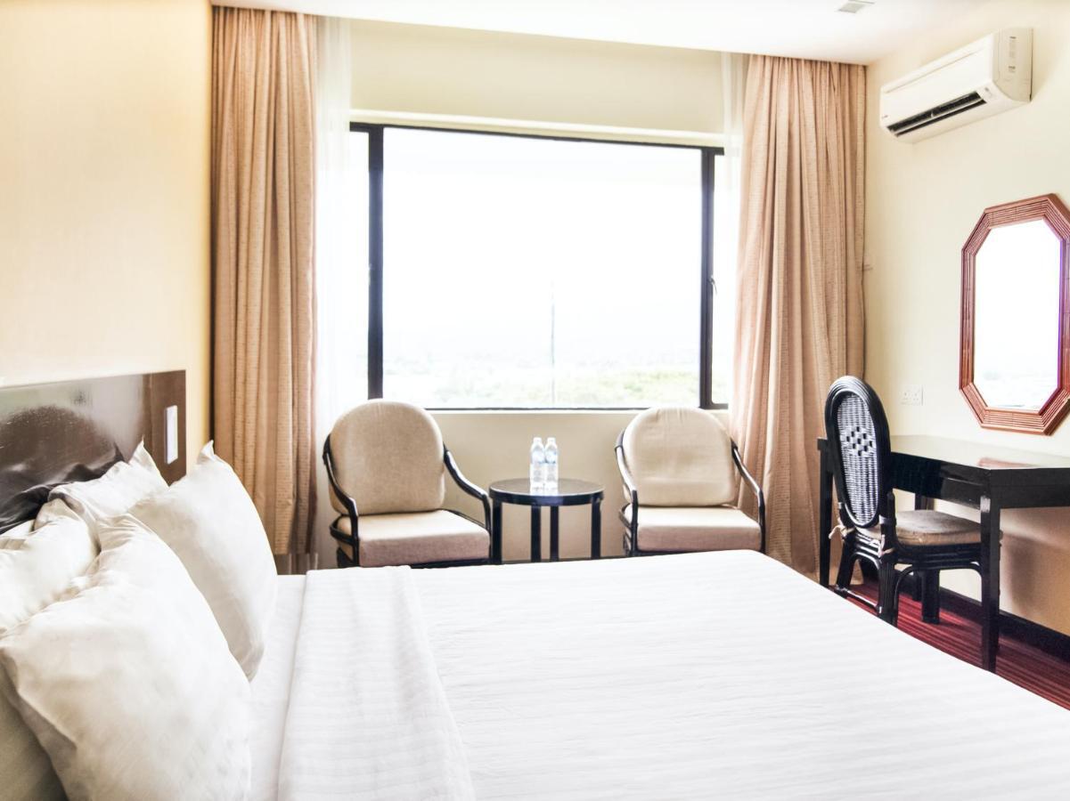 OYO 89693 Perkasa Hotel Keningau Near Hospital Keningau Bagian luar foto