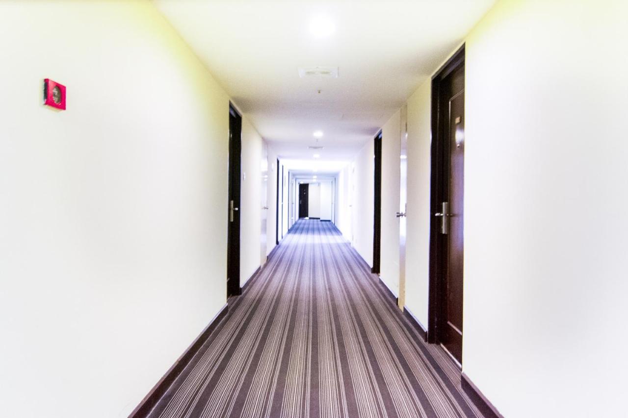 OYO 89693 Perkasa Hotel Keningau Near Hospital Keningau Bagian luar foto