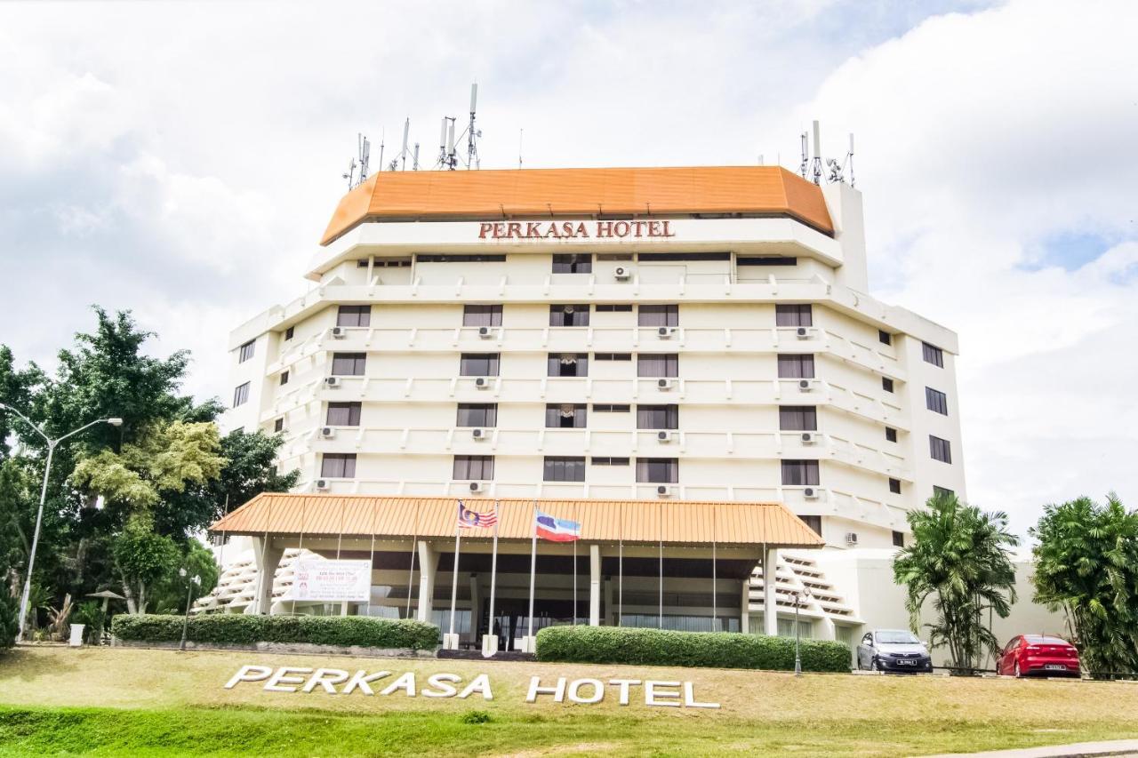 OYO 89693 Perkasa Hotel Keningau Near Hospital Keningau Bagian luar foto