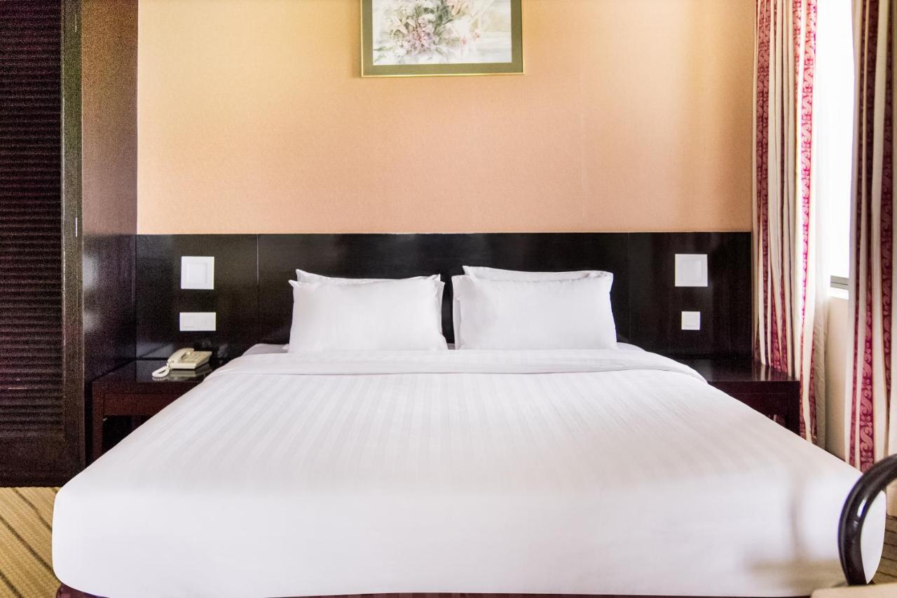 OYO 89693 Perkasa Hotel Keningau Near Hospital Keningau Bagian luar foto