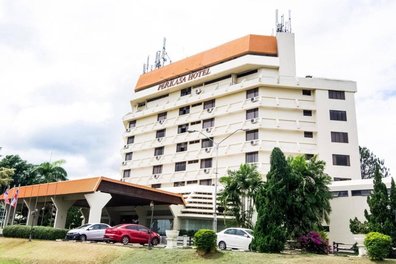 OYO 89693 Perkasa Hotel Keningau Near Hospital Keningau Bagian luar foto