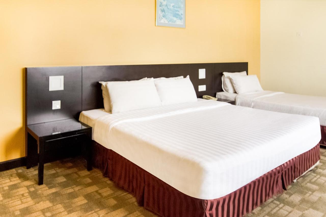 OYO 89693 Perkasa Hotel Keningau Near Hospital Keningau Bagian luar foto