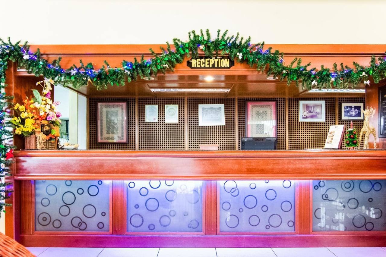 OYO 89693 Perkasa Hotel Keningau Near Hospital Keningau Bagian luar foto