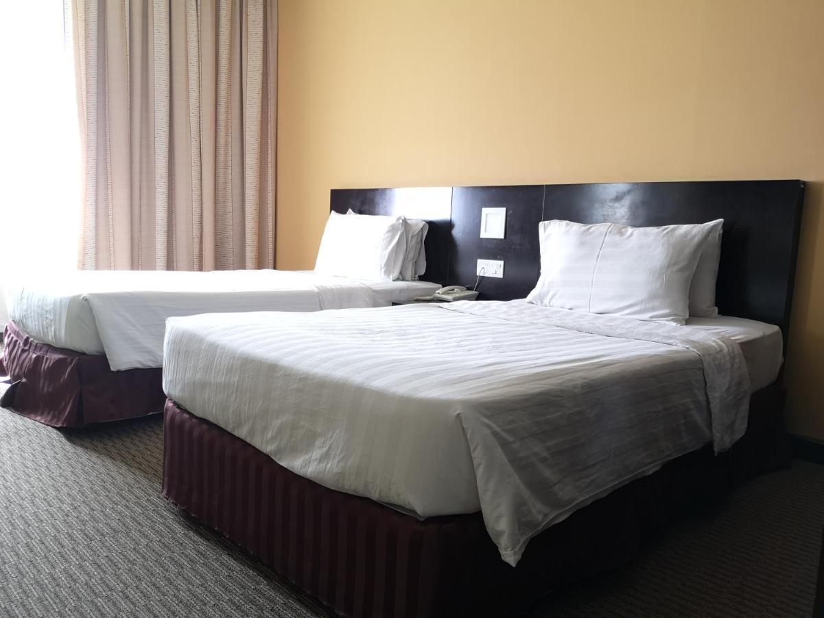 OYO 89693 Perkasa Hotel Keningau Near Hospital Keningau Bagian luar foto